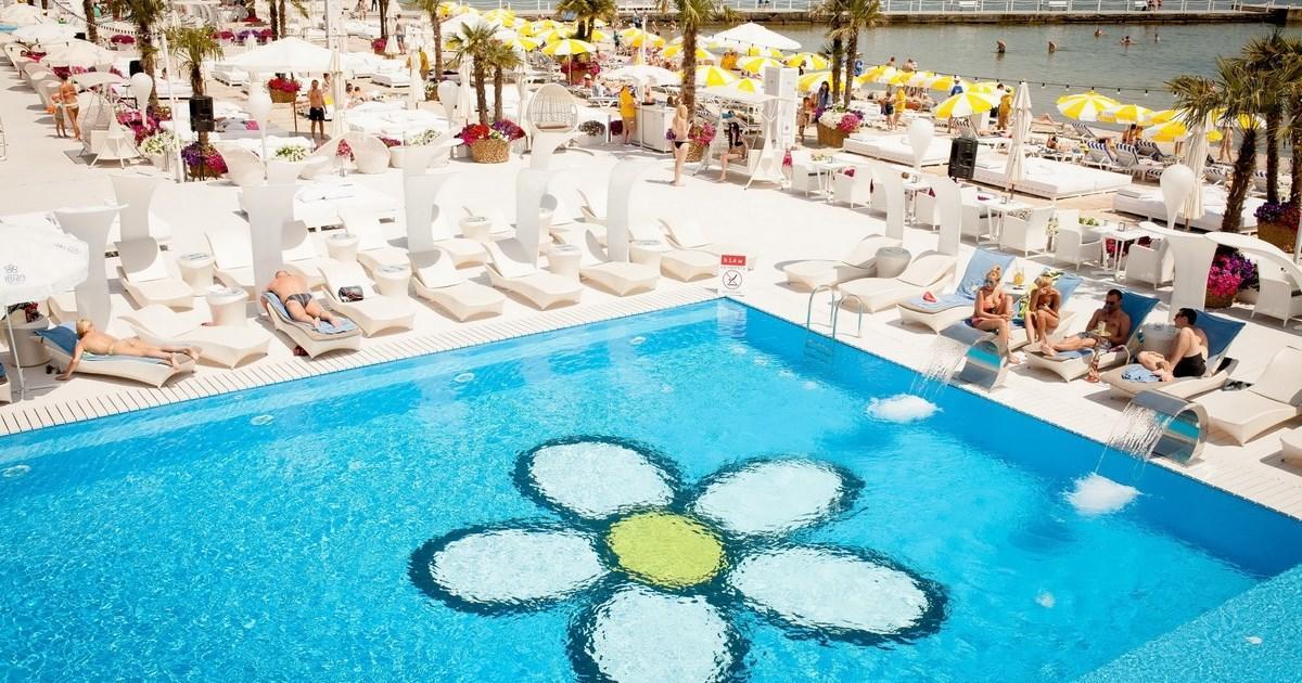 Family Apartments Aquamarine Of Arcadia Οδησσός Εξωτερικό φωτογραφία